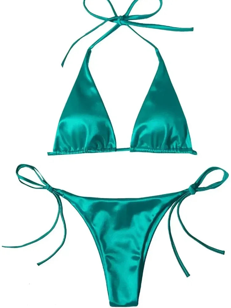 Collection "Emerald Shine" : Le Bikini en Satin Incontournable de l'Été 2026