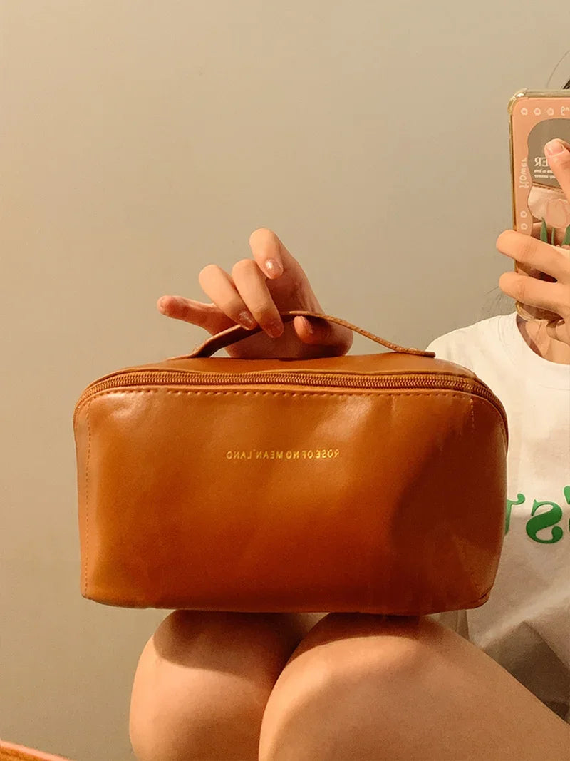 Pochette de maquillage en cuir étanche