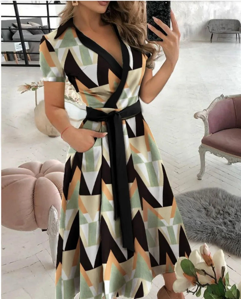 Robe Chemise Maxi "Elysée" – Imprimé Géométrique & Ceinture Ajustable